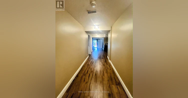 737 Grand Banks Drive, Waterloo, ON, N2K 4N2 - 4