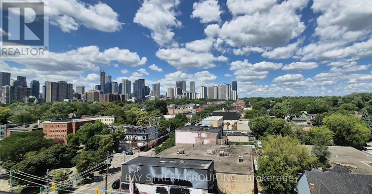 736-30 Dreamers Way, Toronto, ON, M5A 0Y7 - 11