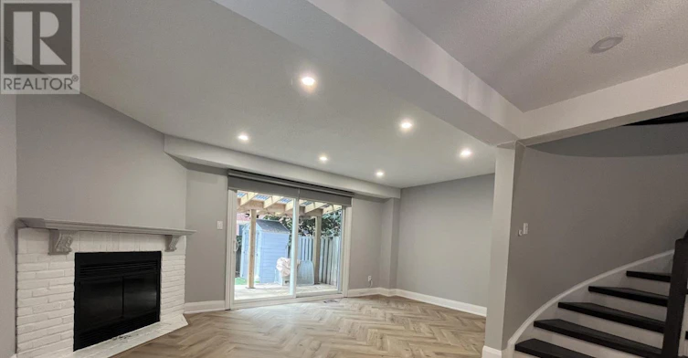 1112 Gable Drive, Oakville, ON, L6J 7R3