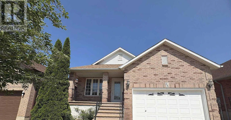 35 Diamond Court, Hamilton, ON, L9C 7V5