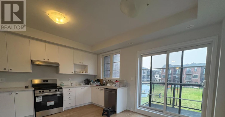 5970 Saigon Street, Mississauga, ON, L5V 0E9 - 6
