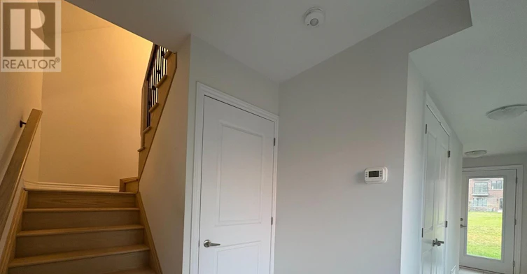 5970 Saigon Street, Mississauga, ON, L5V 0E9 - 2