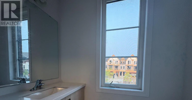 5970 Saigon Street, Mississauga, ON, L5V 0E9 - 11