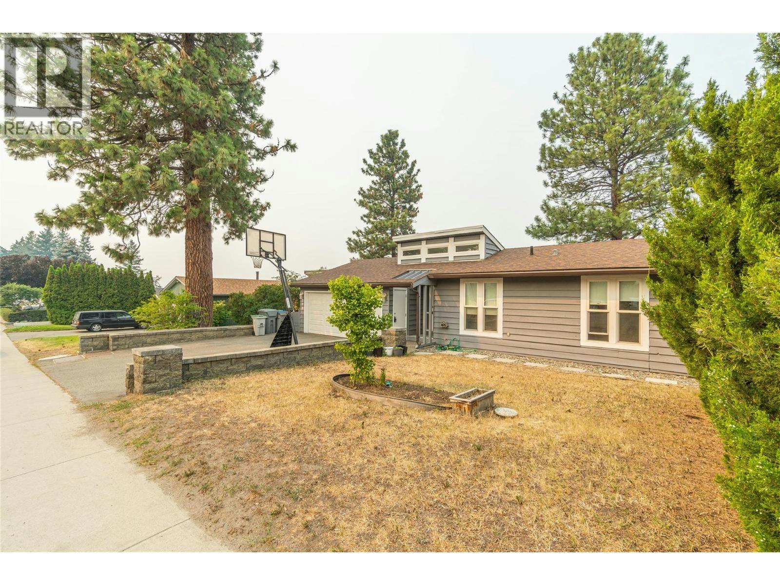 210 Robson Drive, Kamloops, BC, V2E 1W1 - 42