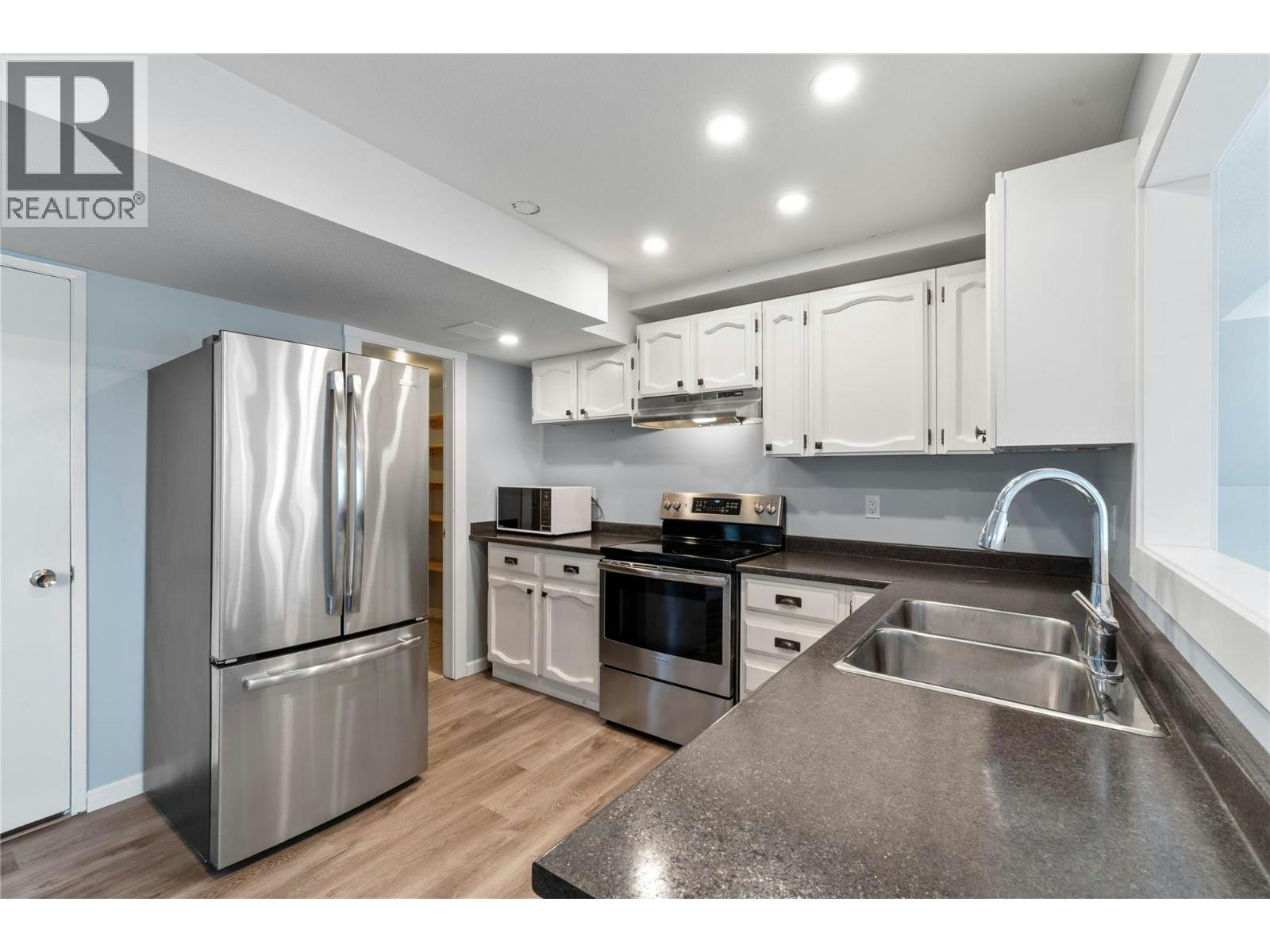 210 Robson Drive, Kamloops, BC, V2E 1W1 - 9