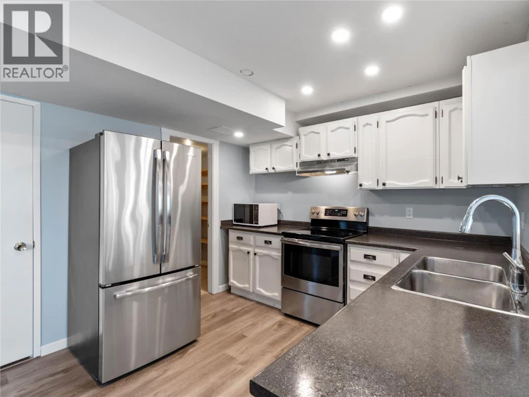 210 Robson Drive, Kamloops, BC, V2E 1W1 - 9