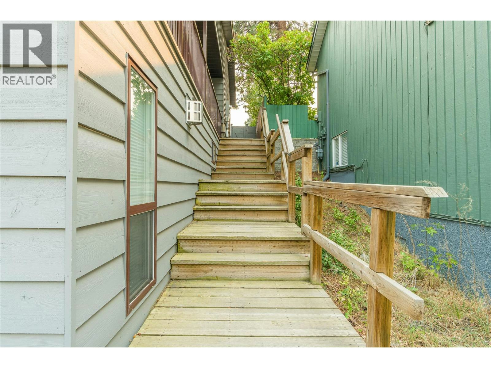 210 Robson Drive, Kamloops, BC, V2E 1W1 - 40