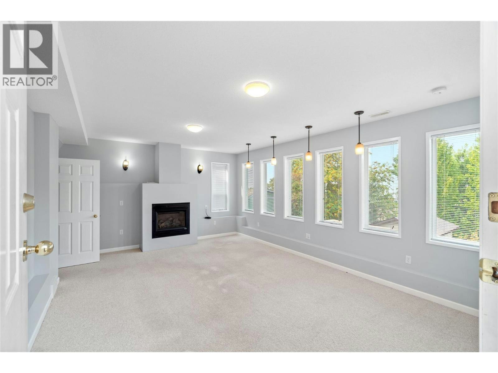 210 Robson Drive, Kamloops, BC, V2E 1W1 - 8