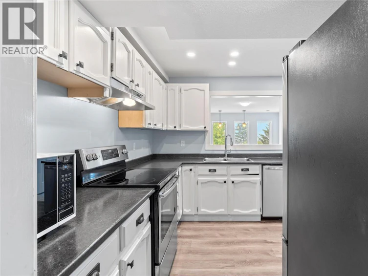 210 Robson Drive, Kamloops, BC, V2E 1W1 - 28