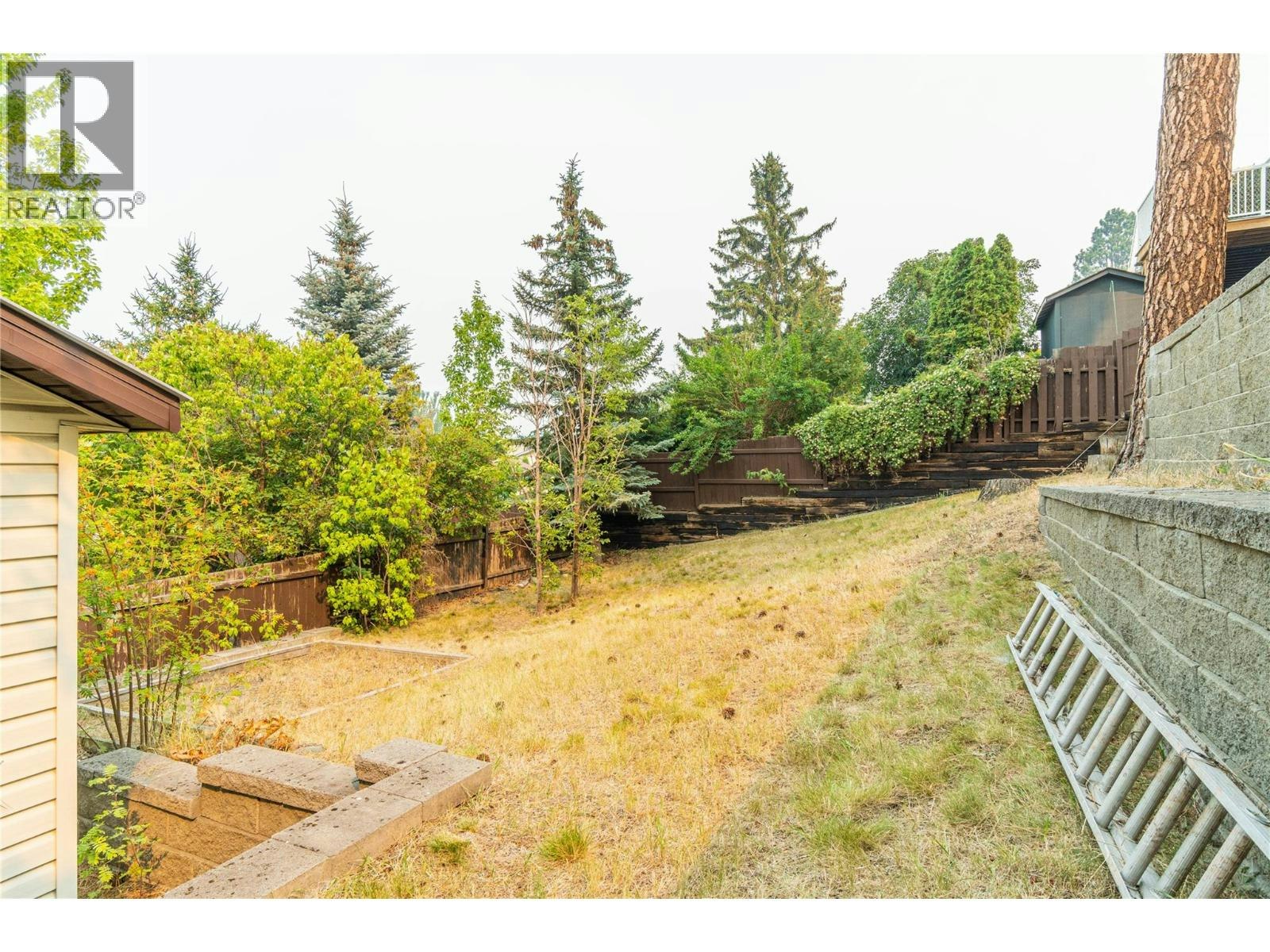 210 Robson Drive, Kamloops, BC, V2E 1W1 - 38