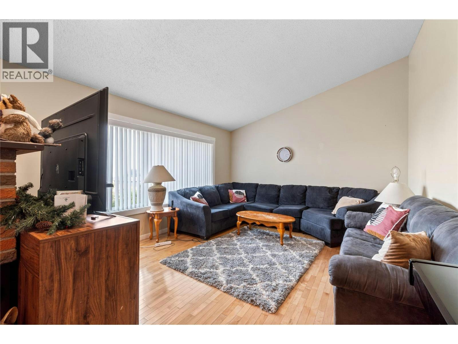 210 Robson Drive, Kamloops, BC, V2E 1W1 - 18