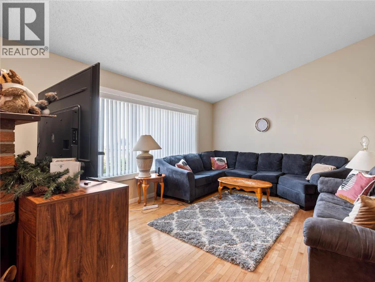 210 Robson Drive, Kamloops, BC, V2E 1W1 - 18