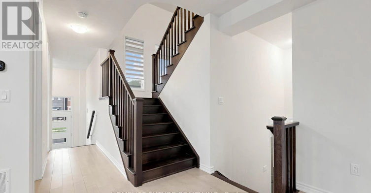 1406 Swallowtail Lane, Pickering, ON, L1X 0N8 - 11