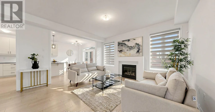 1406 Swallowtail Lane, Pickering, ON, L1X 0N8 - 4