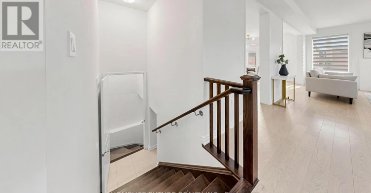 1406 Swallowtail Lane, Pickering, ON, L1X 0N8 - 34