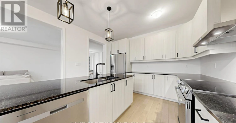 1406 Swallowtail Lane, Pickering, ON, L1X 0N8 - 5
