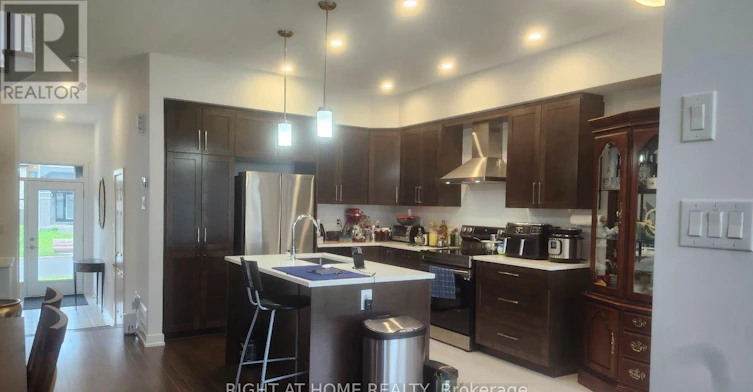 212 Trumpeter Grove, Ottawa, ON, K4M 1B2 - 8