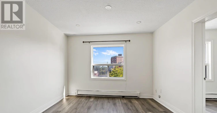 2-237 Church Street, St. Catharines, ON, L2R 3E8 - 3