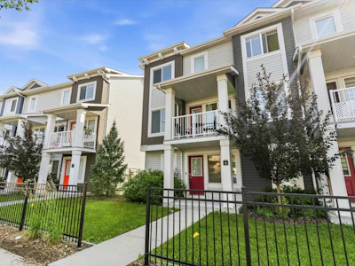 6-16335 84 Street NW - 5