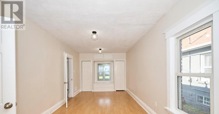 4592 Sixth Avenue, Niagara Falls, ON, L2E 4T3 - 18