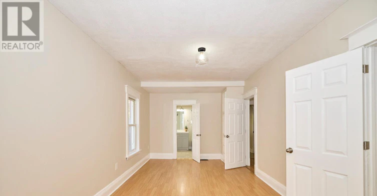 4592 Sixth Avenue, Niagara Falls, ON, L2E 4T3 - 19