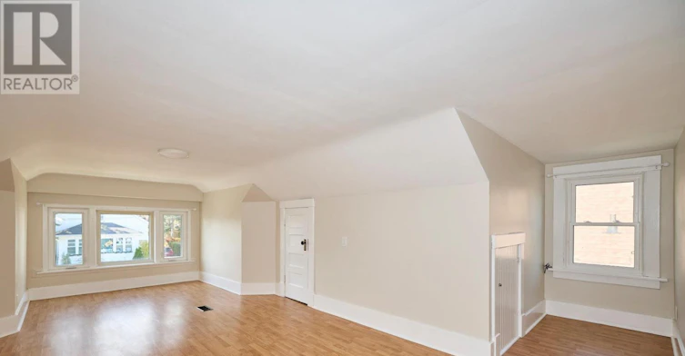 4592 Sixth Avenue, Niagara Falls, ON, L2E 4T3 - 23