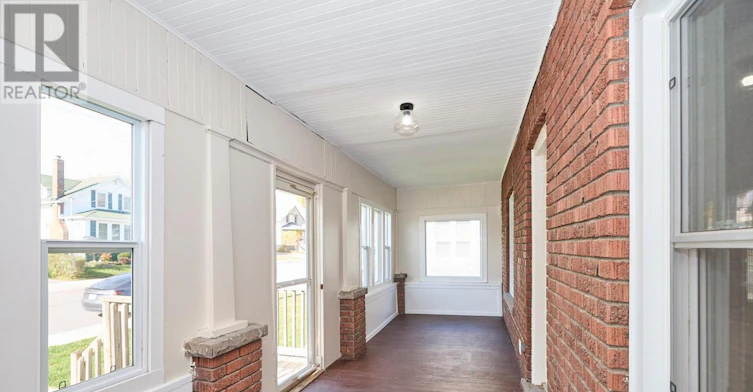4592 Sixth Avenue, Niagara Falls, ON, L2E 4T3 - 5