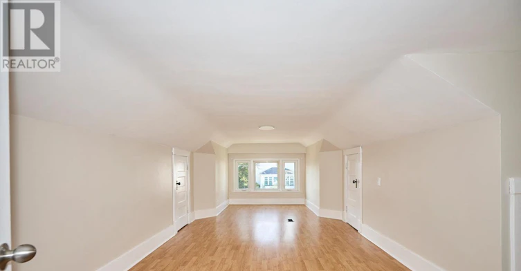 4592 Sixth Avenue, Niagara Falls, ON, L2E 4T3 - 21