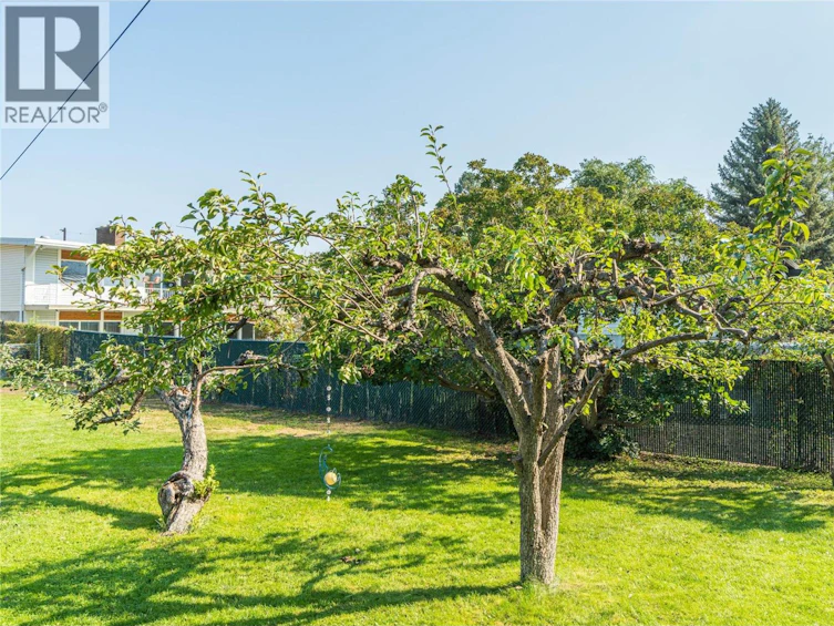 2215 Barbara Avenue, Kamloops, BC, V2B 4J4 - 57