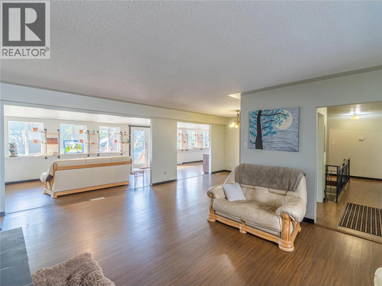 2215 Barbara Avenue, Kamloops, BC, V2B 4J4 - 23