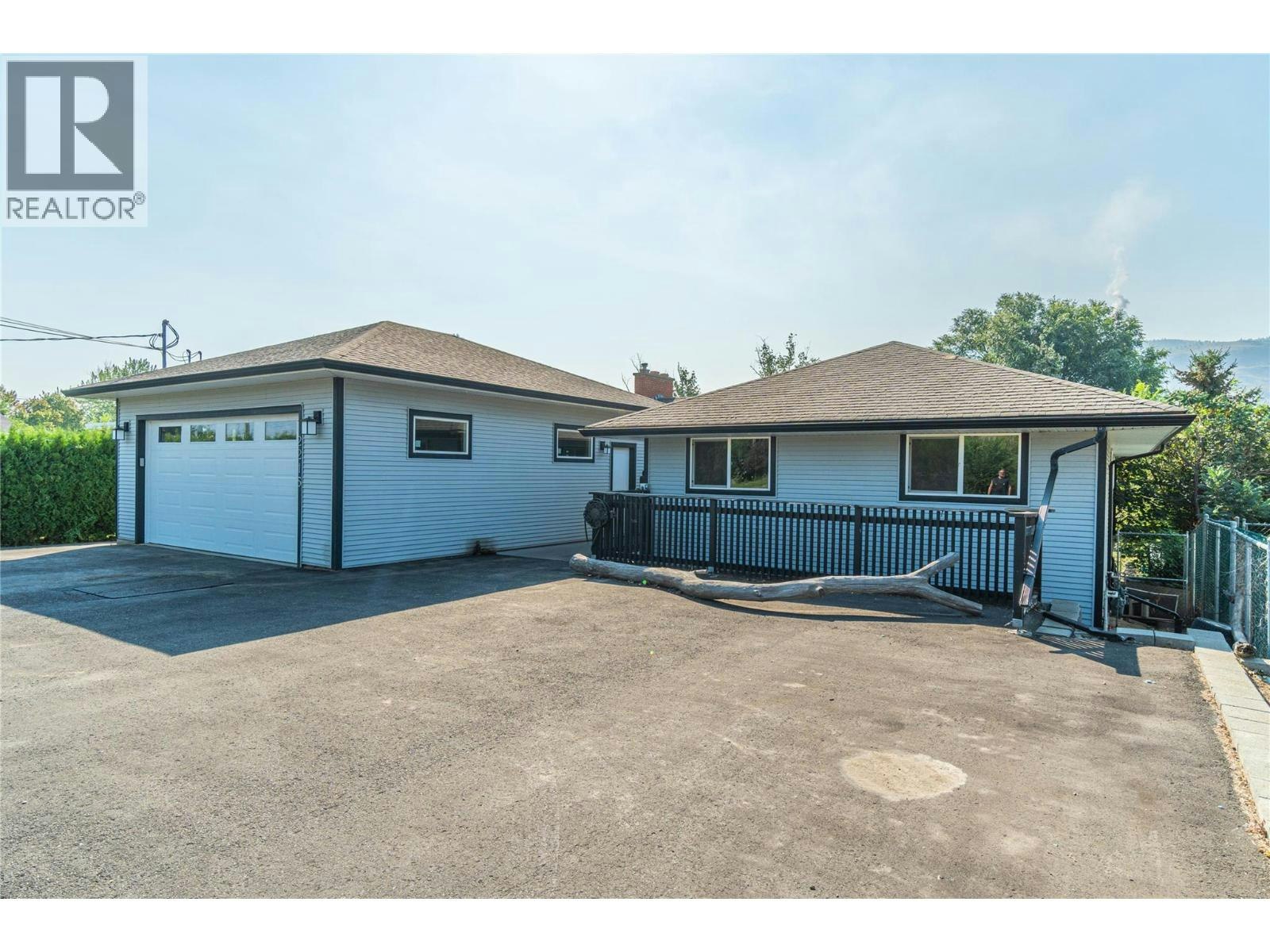 2215 Barbara Avenue, Kamloops, BC, V2B 4J4 - 10
