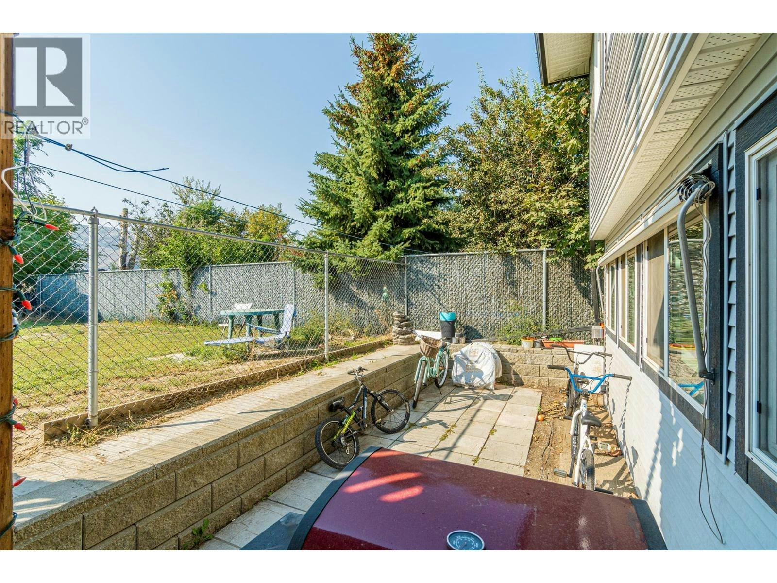 2215 Barbara Avenue, Kamloops, BC, V2B 4J4 - 47
