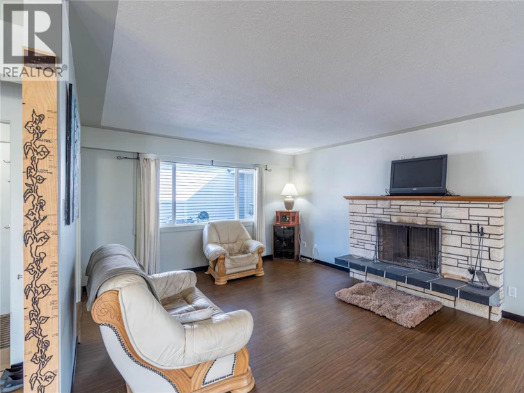 2215 Barbara Avenue, Kamloops, BC, V2B 4J4 - 5