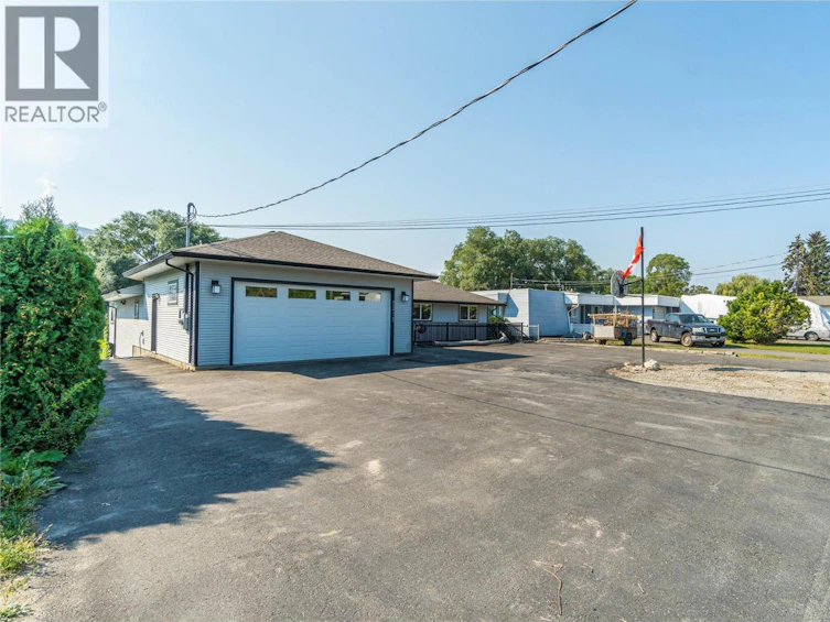 2215 Barbara Avenue, Kamloops, BC, V2B 4J4 - 69