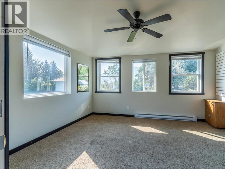 2215 Barbara Avenue, Kamloops, BC, V2B 4J4 - 14
