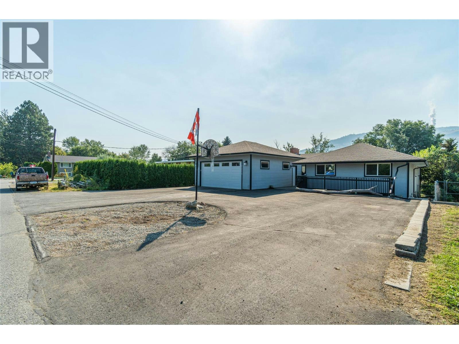 2215 Barbara Avenue, Kamloops, BC, V2B 4J4 - 70