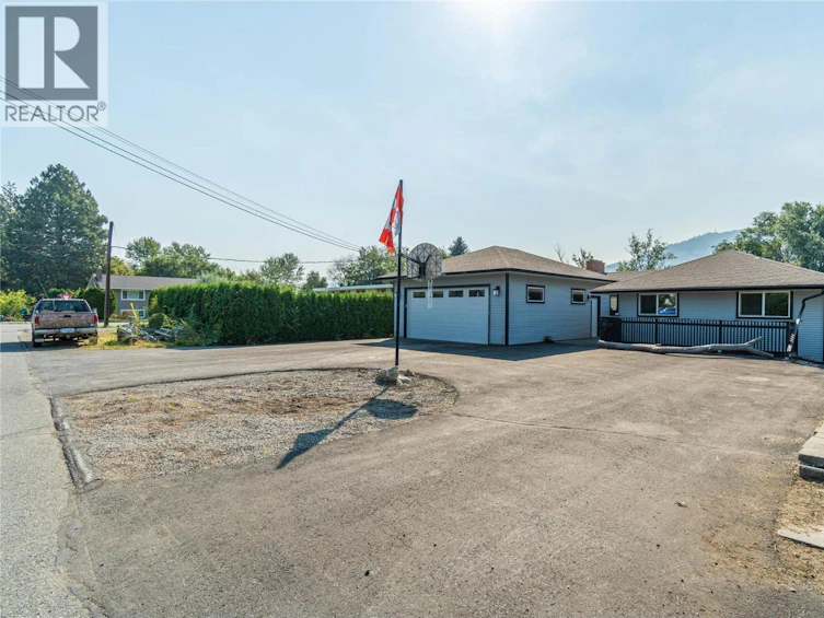 2215 Barbara Avenue, Kamloops, BC, V2B 4J4 - 70