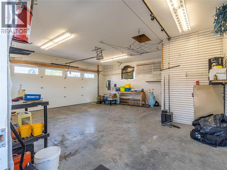 2215 Barbara Avenue, Kamloops, BC, V2B 4J4 - 65