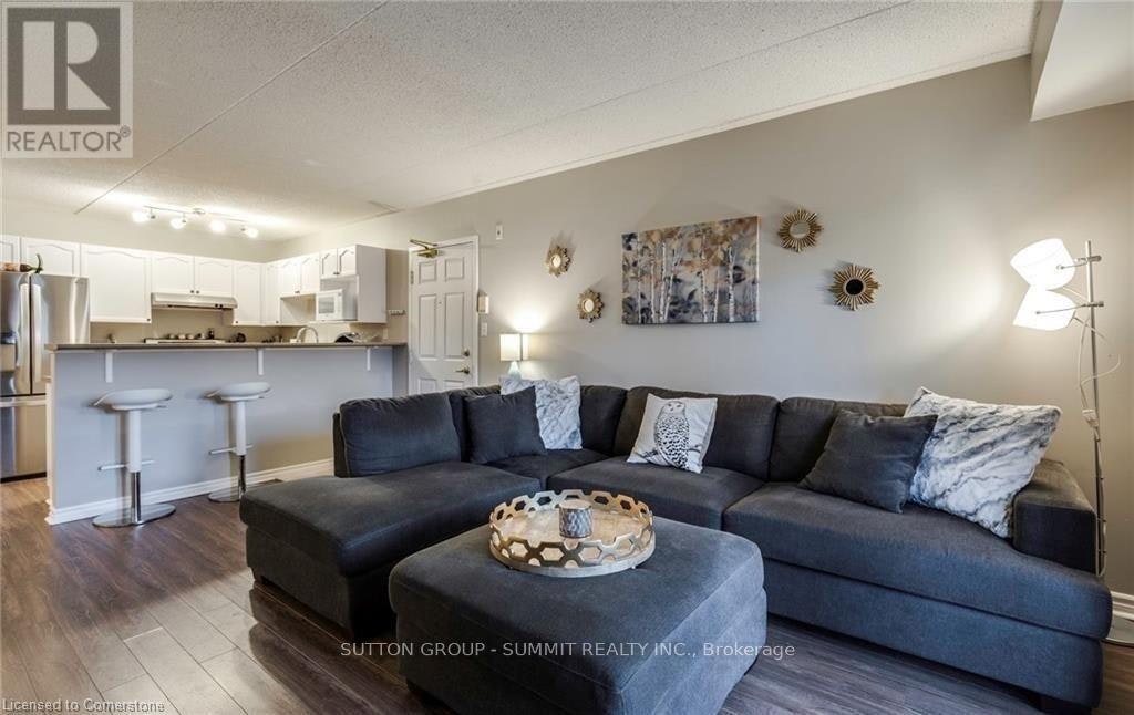 104-1411 Walker's Line, Burlington, ON, L7M 4P5 - 8