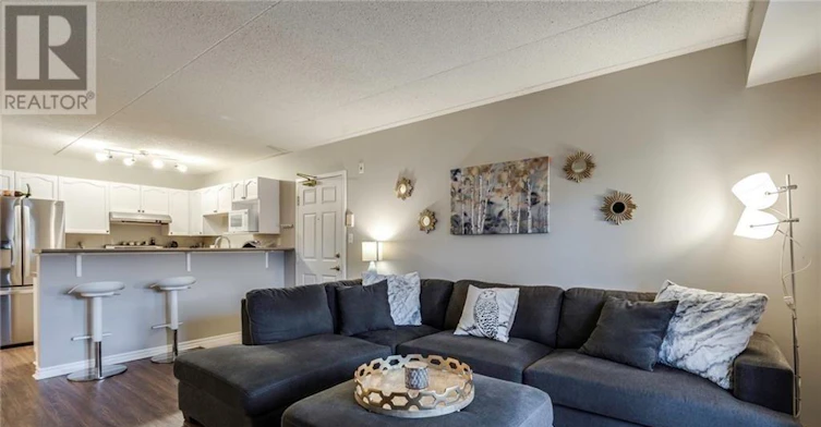 104-1411 Walker's Line, Burlington, ON, L7M 4P5 - 8