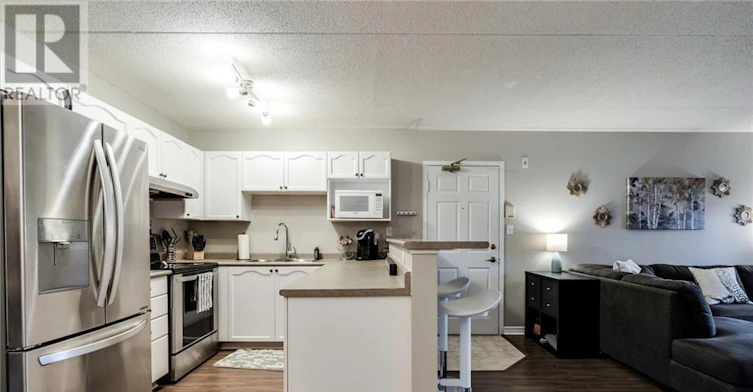 104-1411 Walker's Line, Burlington, ON, L7M 4P5 - 6