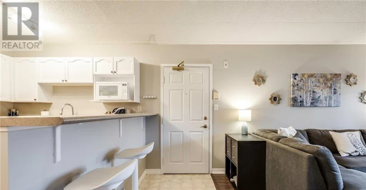 104-1411 Walker's Line, Burlington, ON, L7M 4P5 - 7