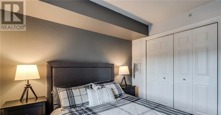 104-1411 Walker's Line, Burlington, ON, L7M 4P5 - 4