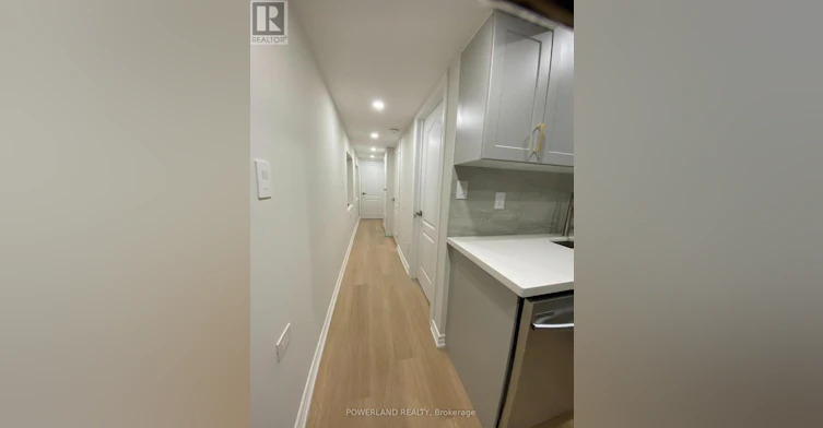 BSMT-2 St Annes Road, Toronto, ON, M6J 2C1 - 6
