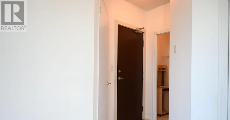 405-1359 Rathburn Road E, Mississauga, ON, L4W 5P7 - 4