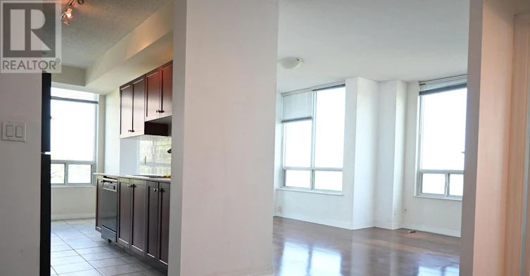 405-1359 Rathburn Road E, Mississauga, ON, L4W 5P7 - 5