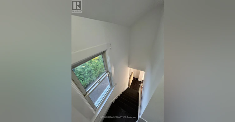 37 Clarence Street, Brampton, ON, L6W 1S2 - 17