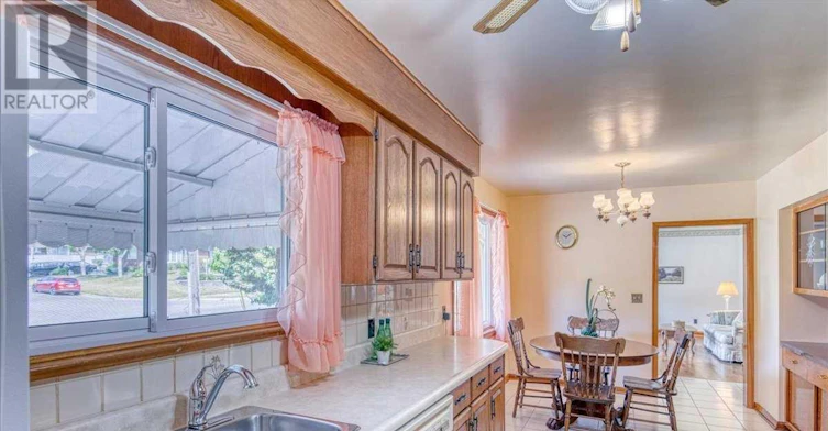 581 Gibbons Street, Oshawa, ON, L1J 4Z7 - 9