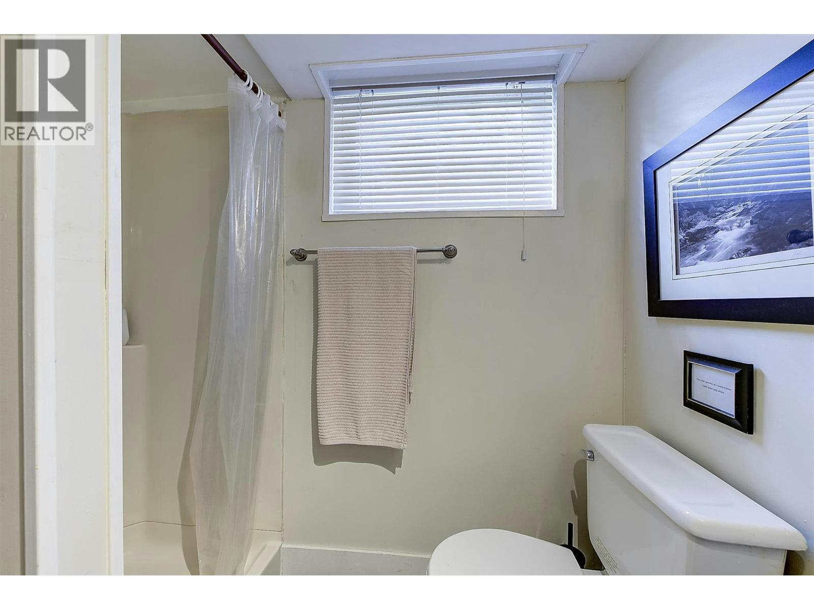1040 Laurier Avenue, Kelowna, BC, V1Y 6B1 - 28