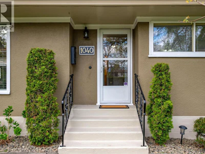 1040 Laurier Avenue - 4